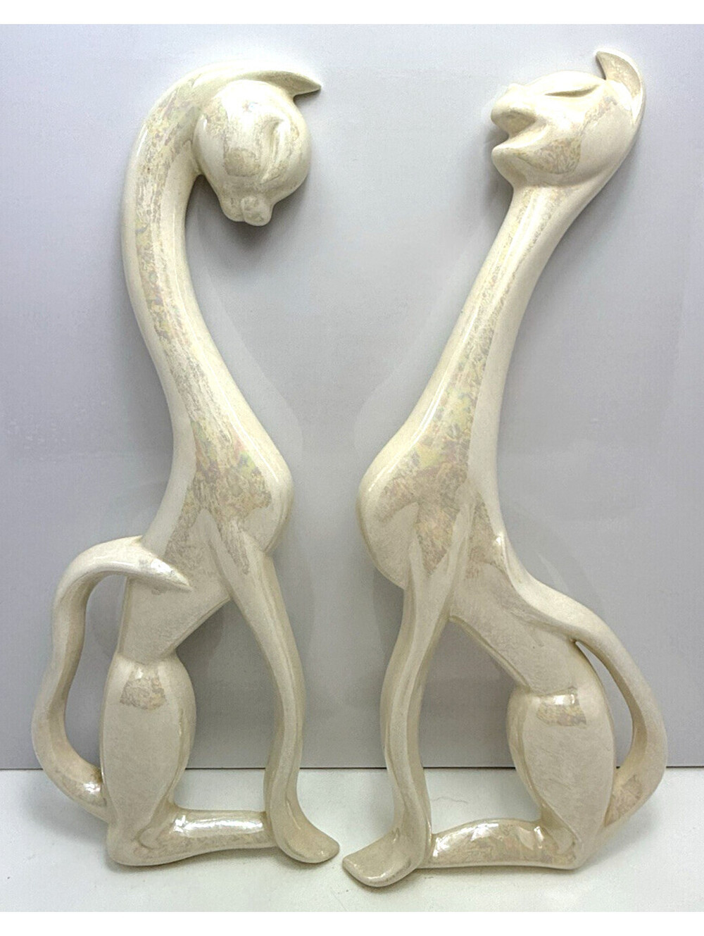 Vtg Arnels Ceramic White Glaze Siamese Cat Wall Decor Wall Hanging 16”H 70s